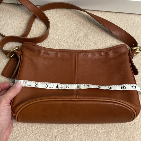 Vintage Coach Worth Leather Bag - Picture 13 of 16